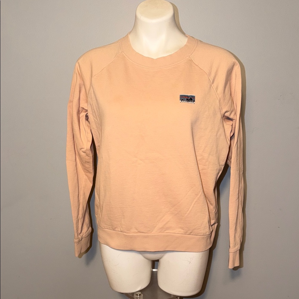Patagonia Ladies Regenerative Organic Certified® Cotton Essential Top. Medium.